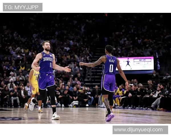 2003年湖人对决爵士的经典对抗赛回顾与精彩瞬间分析