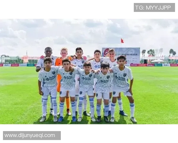 中国足球明星风采大汇聚从传奇到新星一网打尽的精彩瞬间与成就回顾